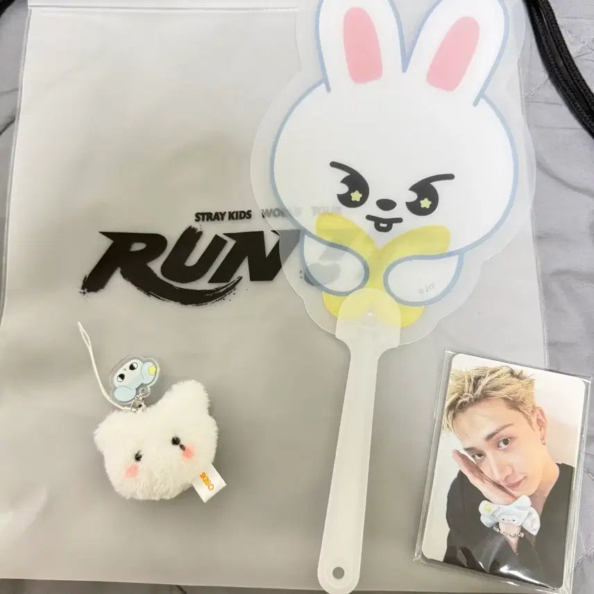 [BUNJANG] Stray Kids Bang Chan 7/25 Run It First Concert Stay Zone Entrance Gift Photocard Bundle Set / 스키즈 7/25 런잇 첫첫콘 스테이존 입장기프트 8장 포카 일괄