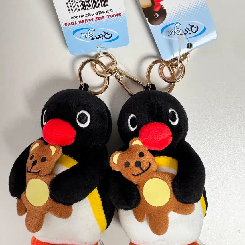 [BUNJANG] Pingu and Bear Plush Charm / [새상품]곰인형을 안고 있는 핑구 인형 키링