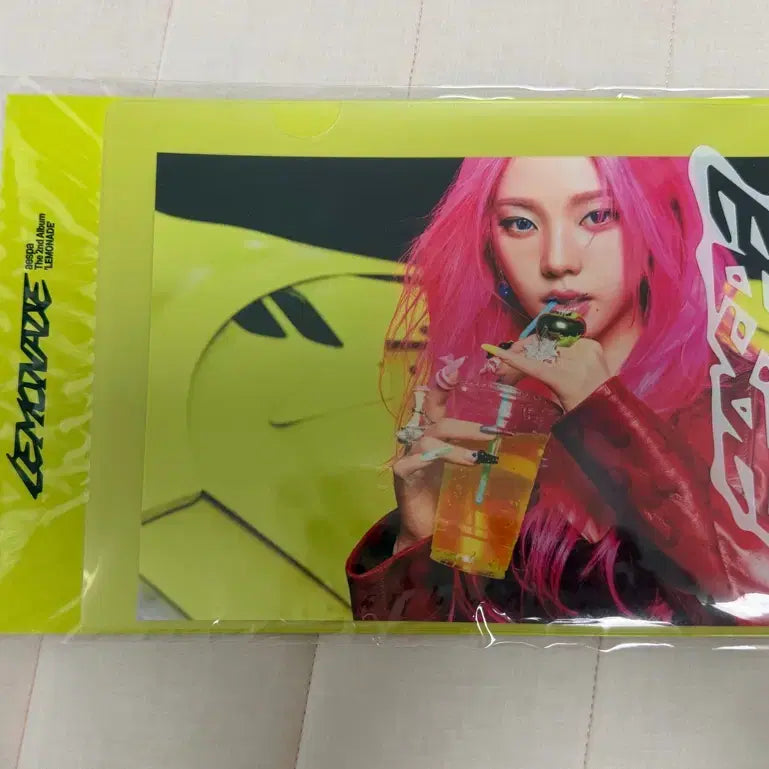 [BUNJANG] Aespa Karina Winter Lemonade Pop-up Hologram Photocard Poster / 에스파 레모네이드 팝업 카리나 윈터 홀로그램 포카 포스터 레몬에이드 미개봉