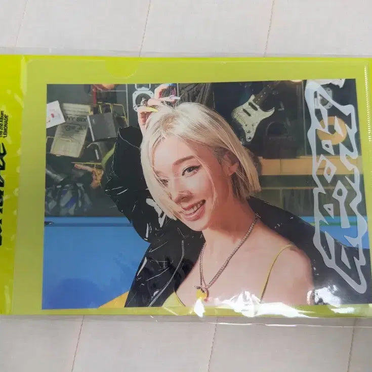 [BUNJANG] Aespa Karina Winter Lemonade Pop-up Hologram Photocard Poster / 에스파 레모네이드 팝업 카리나 윈터 홀로그램 포카 포스터 레몬에이드 미개봉