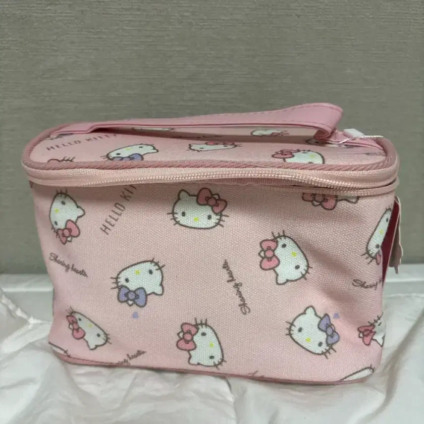 [BUNJANG] Hello Kitty Travel Pouch / 키티 여행용 파우치