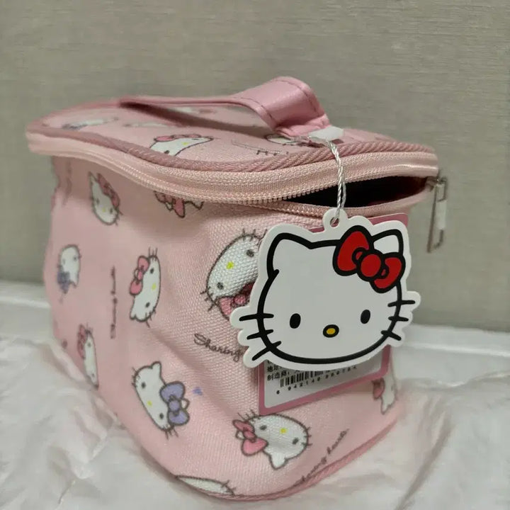 [BUNJANG] Hello Kitty Travel Pouch / 키티 여행용 파우치