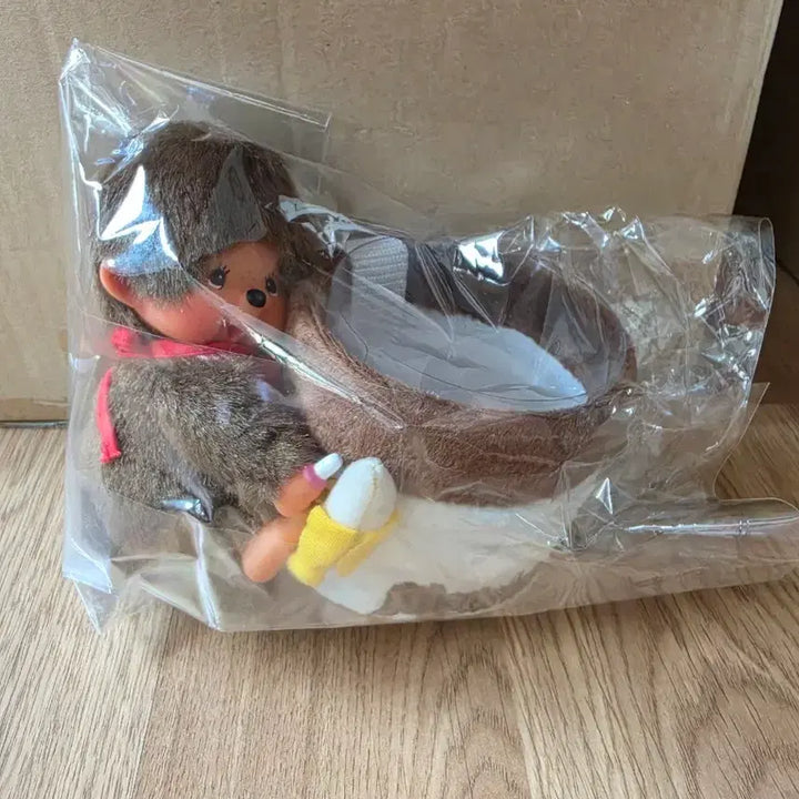 [BUNJANG] Monchhichi Banana Holder Car Accessory / 몬치치(Monchhichi) 브랜드의 차량용 홀더