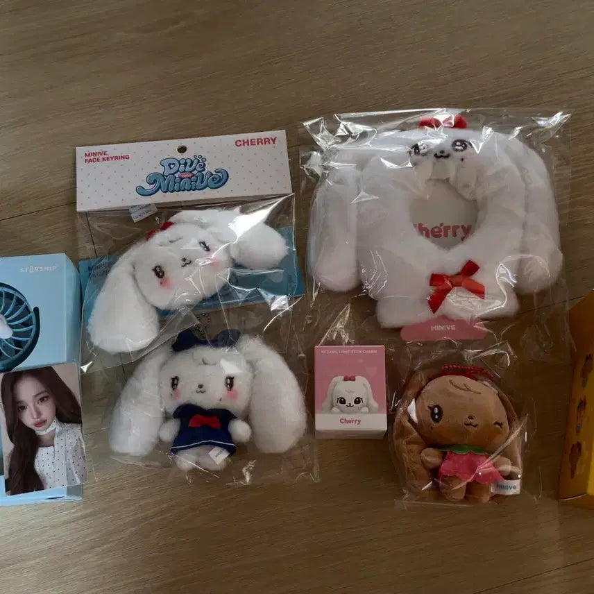 [BUNJANG] IVE Jang Wonyoung Mini브 Cherry Set / 아이브 ive 미니브 팝업 장원영 체리 셋트 태닝 응원봉참 케이프 손풍기