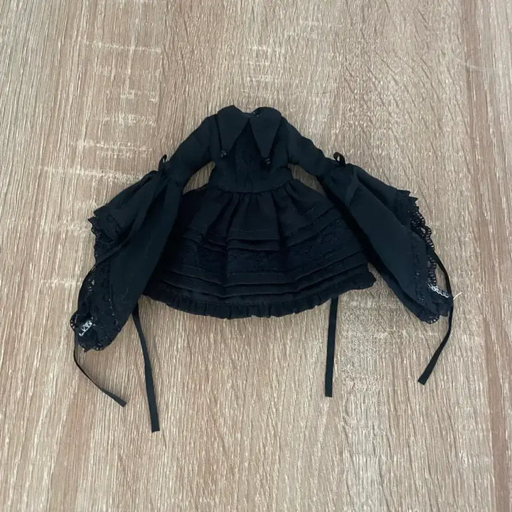 [BUNJANG] Rika Castle Little Factory Doll Clothes Dress for Azone Doll / 리카캐슬 리틀팩토리 육일돌 아존돌 인형옷 의상 드레스