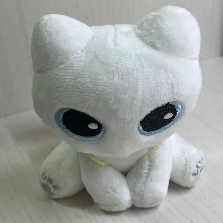 [BUNJANG] ATEEZ Seonghwa Nunddeongnyang Doll + Sticker Set / 에이티즈 성화 눈떵냥 인형 + 스티커