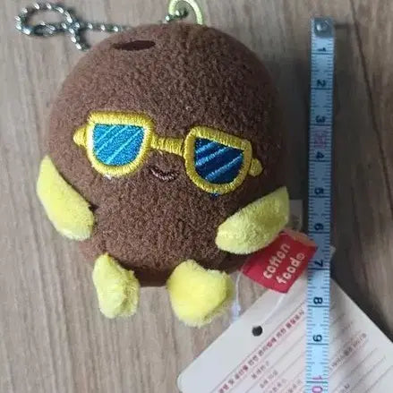 [BUNJANG] Cotton Food Gold Kiwi Plush Keychain Brown / 코튼푸드 썬글라스 골드키위 인형 키링 갈색