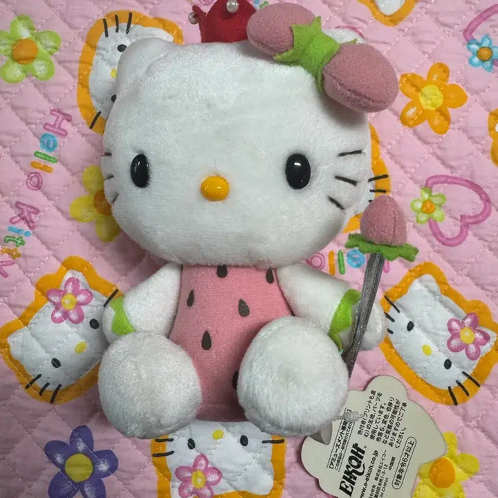[BUNJANG] Sanrio Strawberry Queen Kitty Plush Rare / 산리오 핑크 딸기 여왕 키티 인형 고전 초희귀 레어