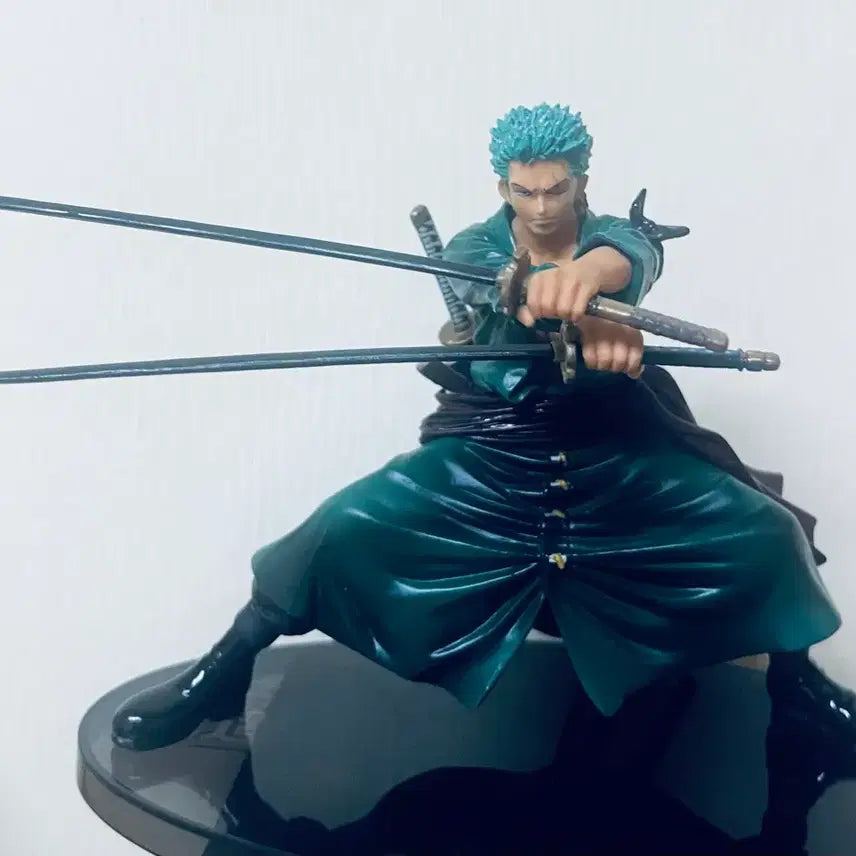 [BUNJANG] Banpresto Creator x Creator Roronoa Zoro Figure / (원피스피규어)반프레스토 조형왕 정상결전1 vol.5 조로