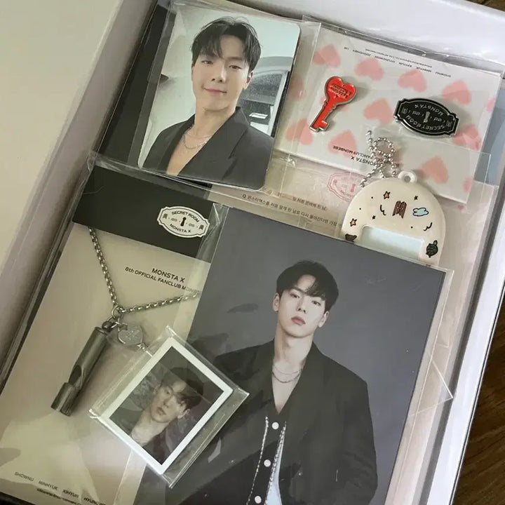 [BUNJANG] Monsta X Monbebe 8th Generation Kit (Shownu, Kihyun, Hyungwon, Joohoney) / 몬스타엑스 몬베베 8기 키트 (셔누 기현 형원 주헌)