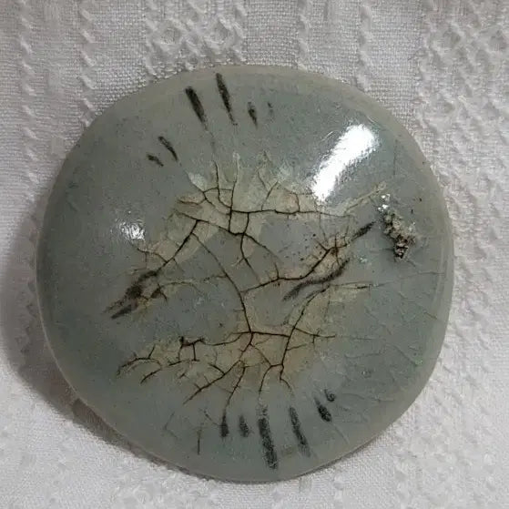 [BUNJANG] Goryeo Celadon Black and White Inlaid Button with Twin Crane Motif / 고려청자 쌍학문단추(흑백상감도자기)