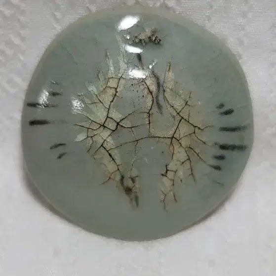 [BUNJANG] Goryeo Celadon Black and White Inlaid Button with Twin Crane Motif / 고려청자 쌍학문단추(흑백상감도자기)
