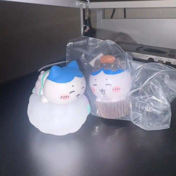 [BUNJANG] Hachiware Bundle: Mood Lamp + Monitor Random Figure / [일괄] 하치와레 무드등+모니터 랜덤 피규어