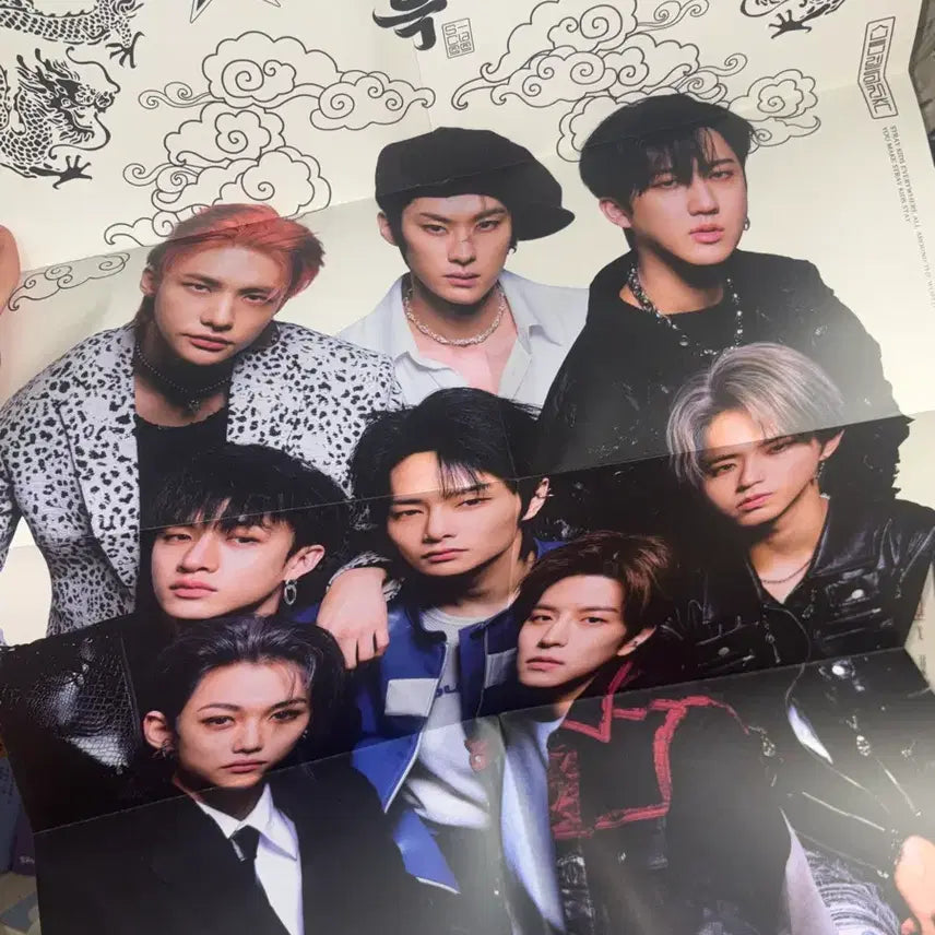 [BUNJANG] Stray Kids Han Jisung Album Inclusions (Poster, Stickers, Photobook) / 한지성스티커! 스키즈 앨범 (포스터,스티커,포토북 포함)
