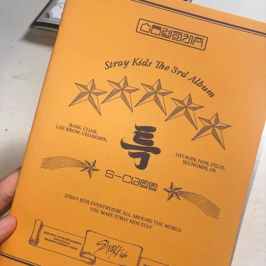 [BUNJANG] Stray Kids Han Jisung Album Inclusions (Poster, Stickers, Photobook) / 한지성스티커! 스키즈 앨범 (포스터,스티커,포토북 포함)
