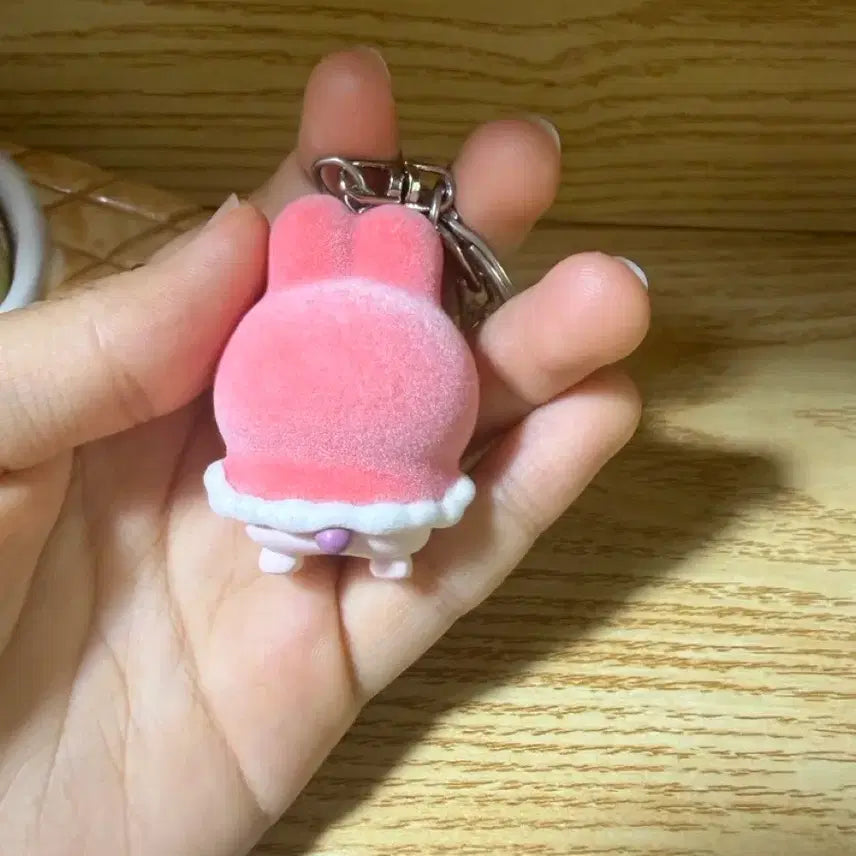 [BUNJANG] 잠뜰tv Pixel-ee Winter Figure Keychain - Suhyeon / 잠뜰tv 픽셀리 전시회 겨울 피규어 키링 수현