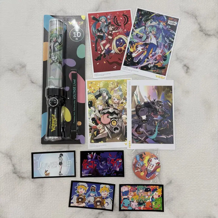 [BUNJANG] Pokemon x Hatsune Miku Rin Len Meiko Photocard Sticker Badge Penlight Bundle Set / 포케미쿠 하츠네 미쿠 카가미네 린 렌 메이코 포카 스티커 뱃지 펜라이트 응원봉