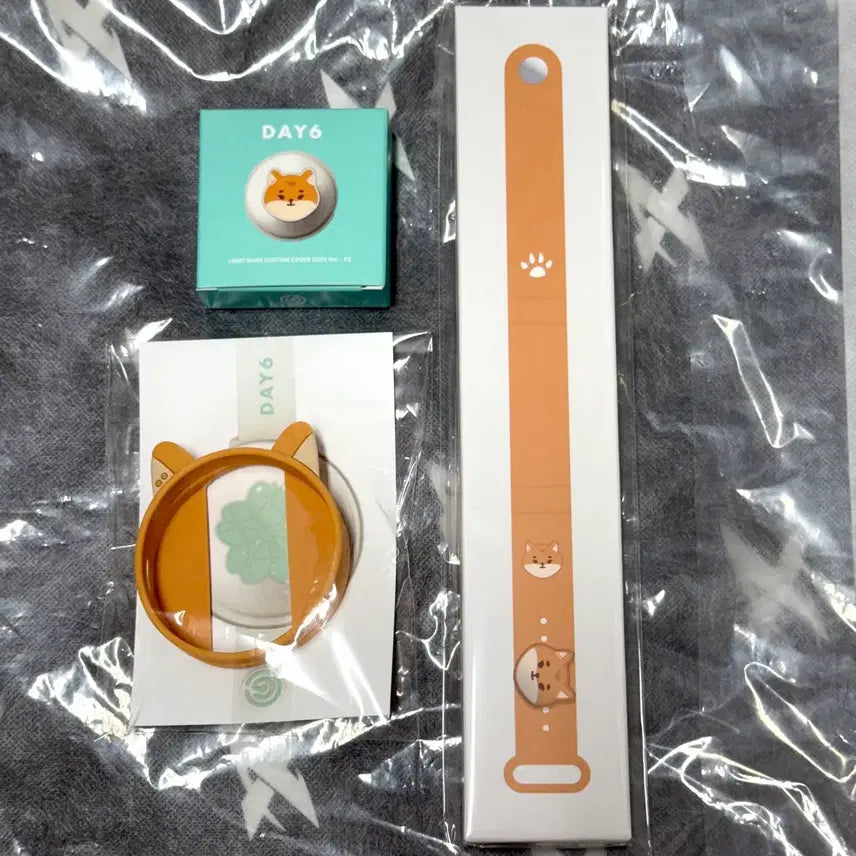 [BUNJANG] DAY6 Young K Dennimals Came Watch Custom Strap Link Cover / 데이식스 영케이 데니멀즈 케 마데워치 커스텀 스트랩 링커버