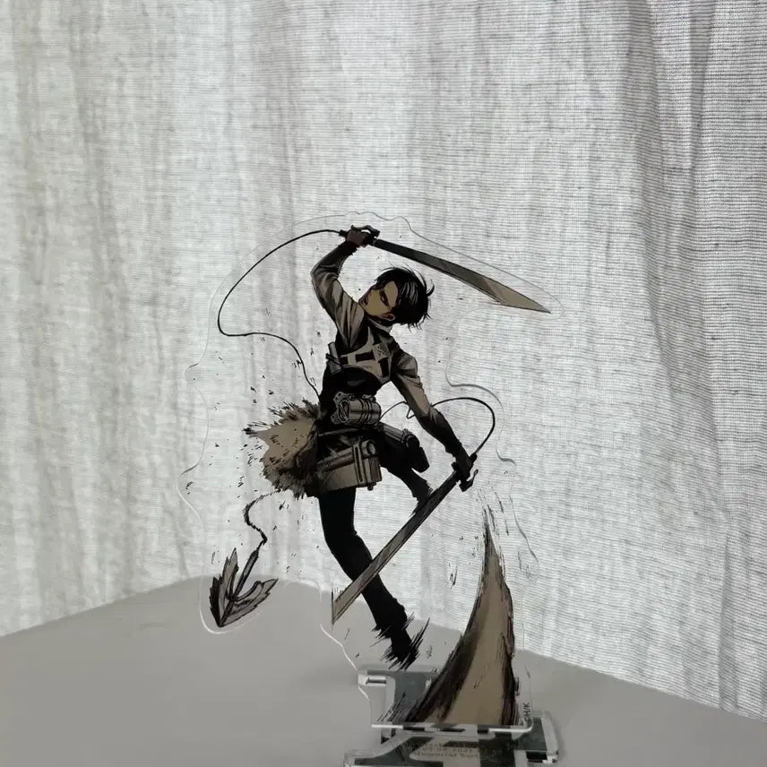 [BUNJANG] Attack on Titan Levi Acrylic Stand / 진격거 리바이 아크릴 스탠드 (반택포)