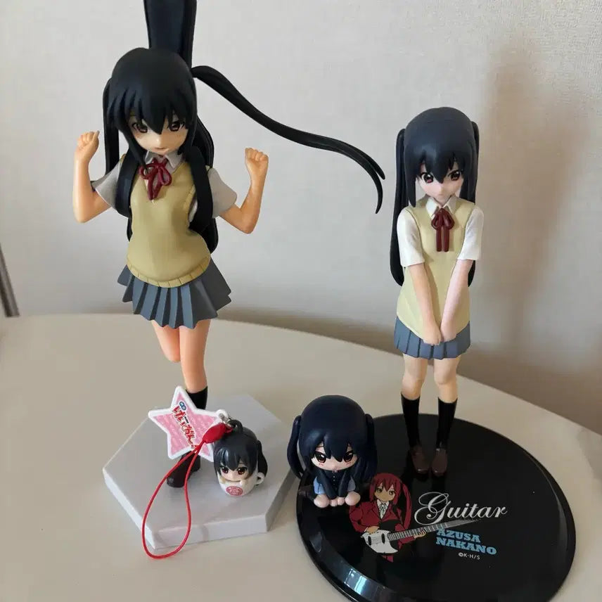 [BUNJANG] K-ON! Azusa "Azu-nyan" Figure Keychain / 케이온 아즈사 아즈냥 피규어 고전 마치보케 키링