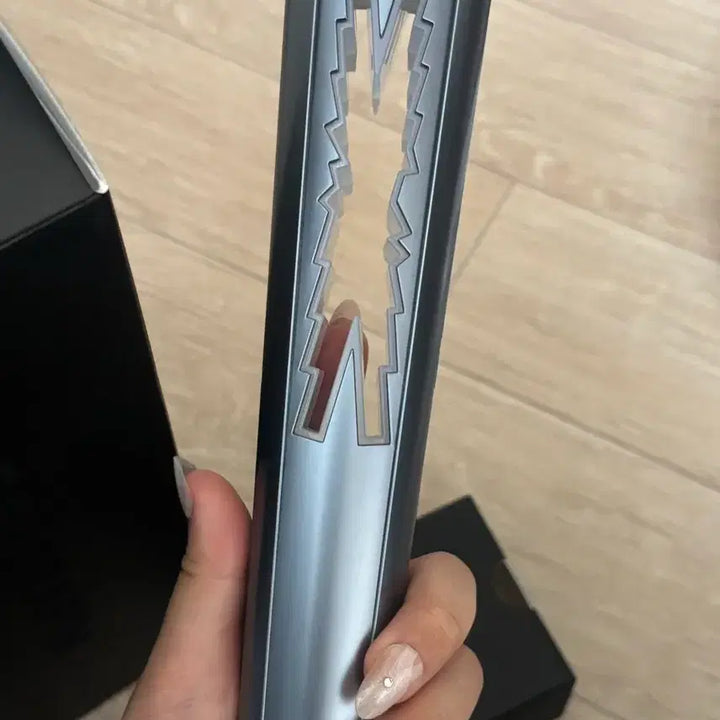 [BUNJANG] LE SSERAFIM Official Light Stick / 르세라핌 응원봉 판매합니다