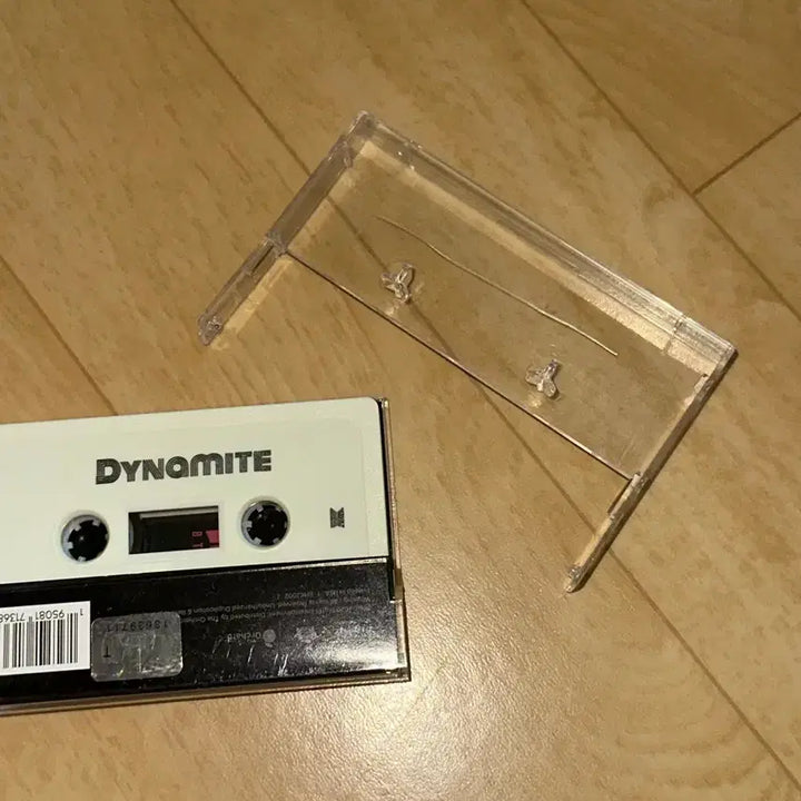 [BUNJANG] BTS Dynamite Cassette Tape / BTS 다이너마이트 카세트 테이프 방탄소년단