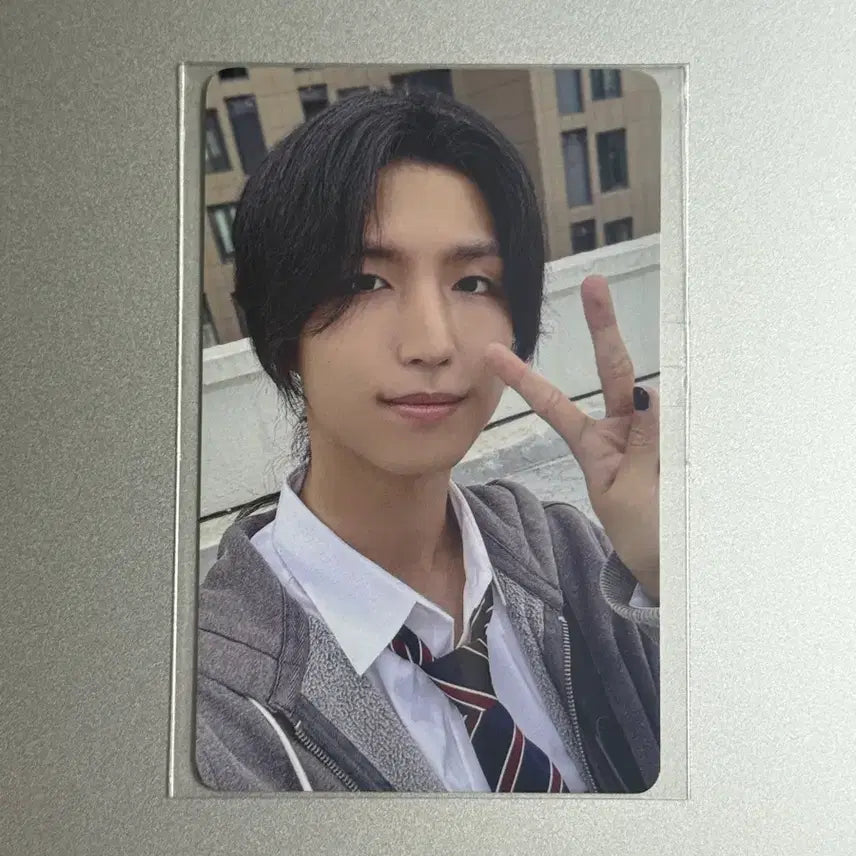 [BUNJANG] Xdinary Heroes Japan Concert Merchandise Photocards Junhan Hyunjun / 엑스디너리히어로즈 엑디즈 일본콘 만엔 엠디 구매 특전 포카 준한 형준