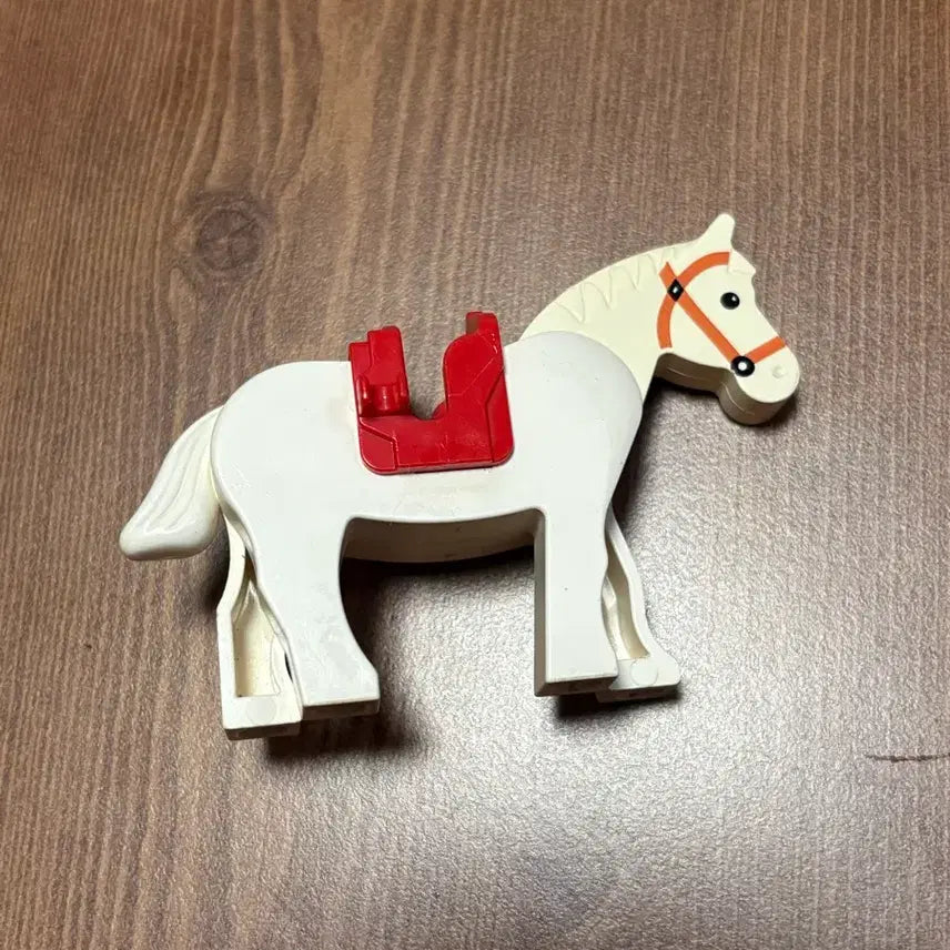 [BUNJANG] LEGO White Horse with Red Saddle / 레고 백마 + 빨강 말 안장