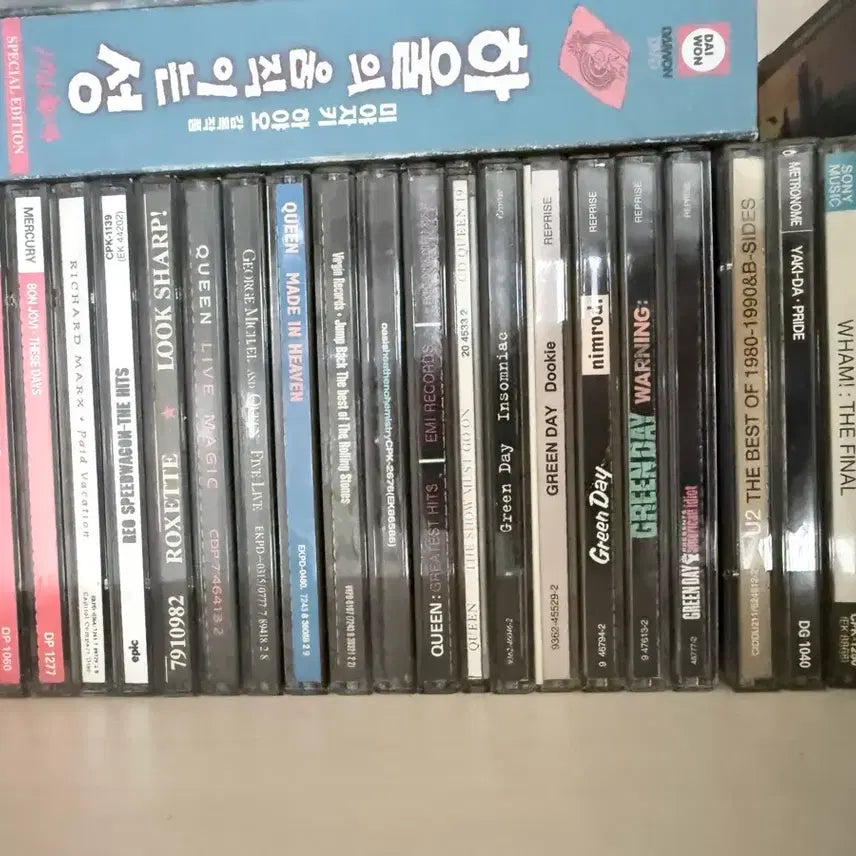 [BUNJANG] Oasis, Queen, U2, Green Day, R.E.M. CD Collection (9 Albums) / 오아시스 CD 앨범 5개 + 퀸 / U2 / 그린데이 / 렘브란트 CD 4개