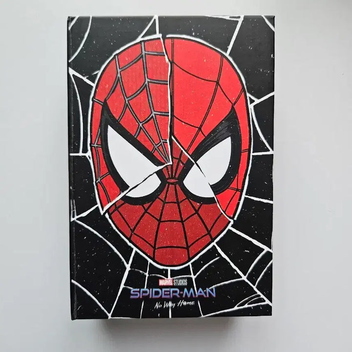 [BUNJANG] Marvel Studios Spider-Man: No Way Home Postcard Book / 마블 스튜디오 스파이더맨 노 웨이 홈 엽서북