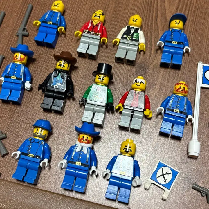 [BUNJANG] LEGO Western Figures Collection (Cowboy, Outlaw, etc.) / 올드레고 서부시대 피규어 모음 (카우보이, 무법자 등)