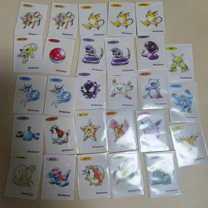 [BUNJANG] Pokemon Stickers Set (Includes Legendary Zapdos) / 포켓몬 띠부띠부씰 세트(전설 썬더포함)