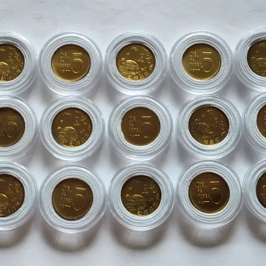 [BUNJANG] 1977 South Korean 5 Won Coin Set (15 Coins) / 특년도/미사용 77년 5원 동전 15개 세트