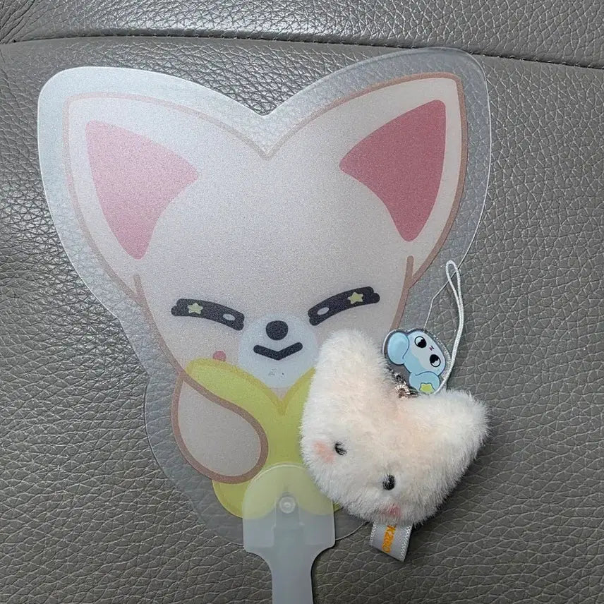 [BUNJANG] Stray Kids RUN IT Concert Entrance Keyring + Fan / 스트레이키즈 콘서트 입장 키링 + 부채
