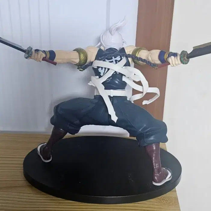 [BUNJANG] SEGA Figuizm Demon Slayer Tengen Uzui Figure / 세가 FIGURIZM 피규리즘 귀멸의 칼날 음주 우즈이 텐겐 피규어