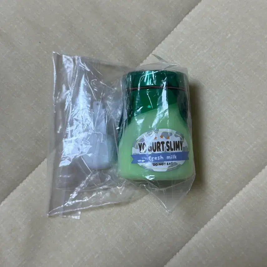 [BUNJANG] Yogurt Shape Slime Gacha / 요거트모양 슬라임 가챠