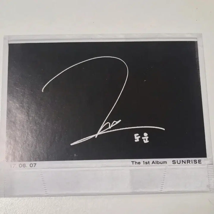 [BUNJANG] DAY6 Young K Sunrise Polaroid Photocard / 도운 선라이즈 폴라로이드