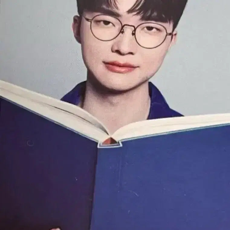 [BUNJANG] T1 Faker T1 Photocard / 우리은행 t1 티원 페이커 포카 팝니다