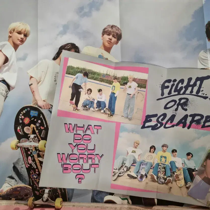 [BUNJANG] TXT Chaos Chapter: Fight or Escape Album (Photocard Included) / TXT 혼돈의 장: FIGHT OR ESCAPE 앨범(포카 포함)
