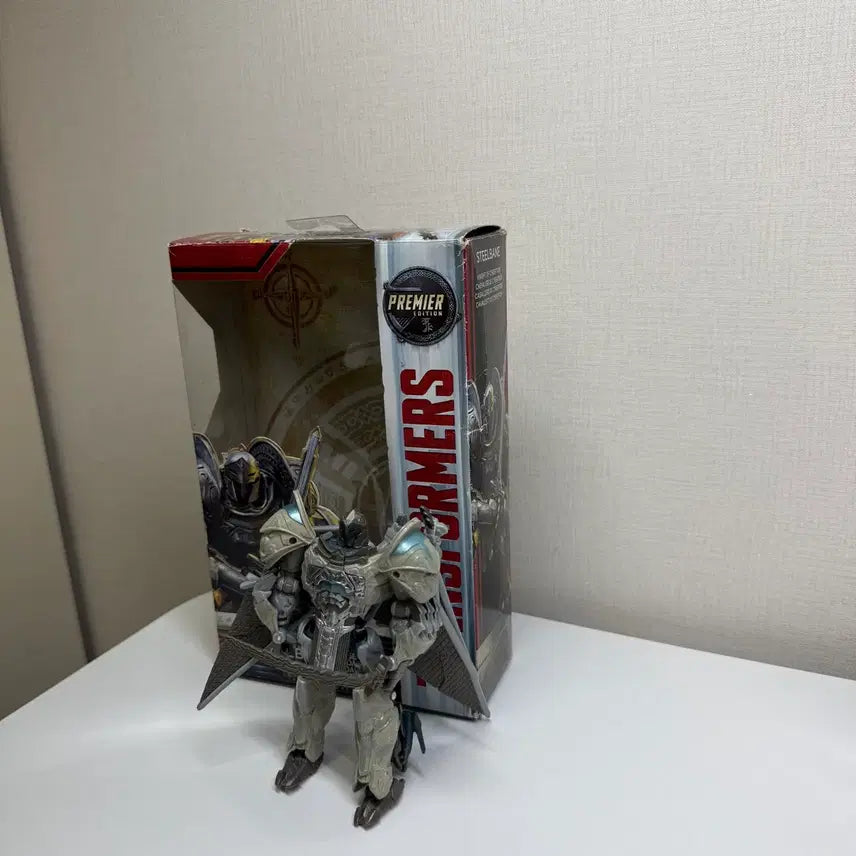 [BUNJANG] Transformers Steelbane Premium Edition Figure / 트랜스포머 스틸베인 프리미엄 피규어