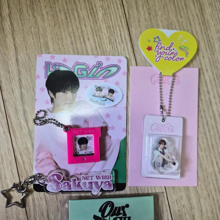 [BUNJANG] NCT WISH Sakuya Login Keyring &amp; Color Keyring Bundle Set / 엔시티 위시 사쿠야 로그인 키링, 컬러 키링 일괄 양도