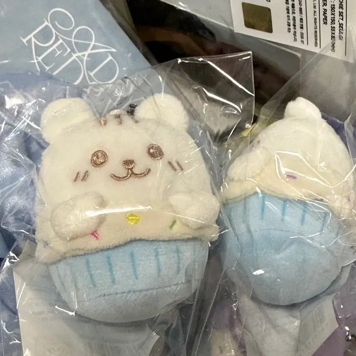 [BUNJANG] Red Velvet Wendy Mini Plush Keychain / 레드벨벳 미니 인형 키링 웬디 양도