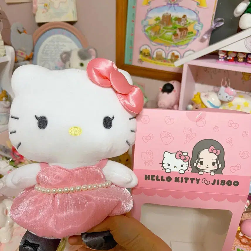 [BUNJANG] BLACKPINK Jisoo x Sanrio Hello Kitty Collaboration Doll / (8/22일까지 할인)산리오 헬로키티x블랙핑크 지수 콜라보 인형