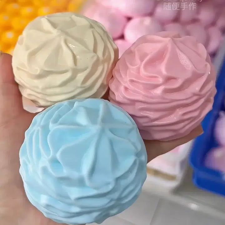 [BUNJANG] Creamy Crunch Slimey Squishy (White) / 샤오홍슈) 생크림 크런치 슬랑이 말랑이 (흰색)