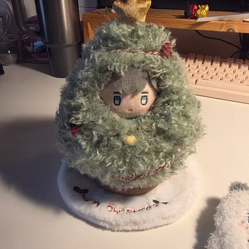 [BUNJANG] PLAVE Hamin Christmas Tree Plush Doll / 하민 트리 팔아요~ ( 플레이브 플뿌 하민 인형 앨범 )