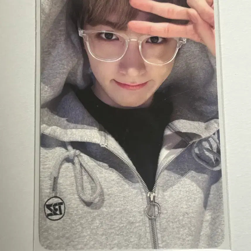 [BUNJANG] The Boyz Hyun Jae BewAKe Weverse POB Photocard / 더보이즈 현재 비어웨이크 위드뮤 포토카드 포카