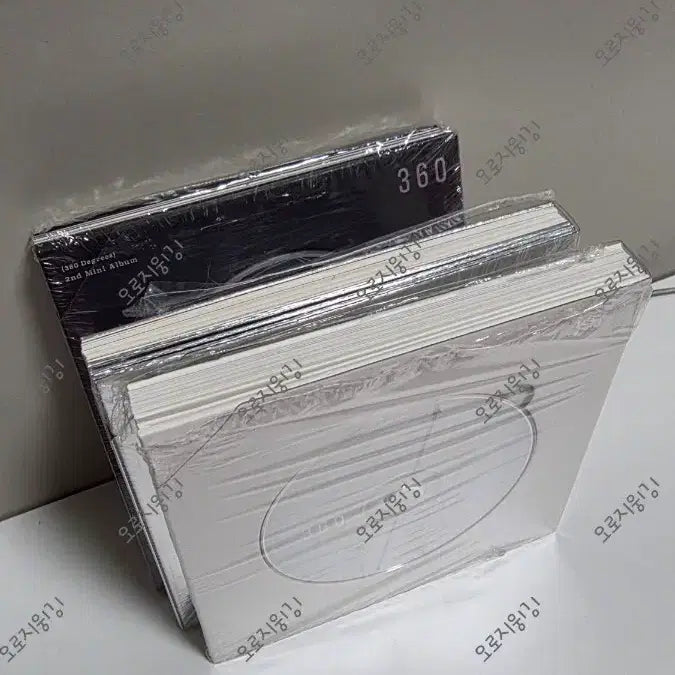 [BUNJANG] Park Ji Hoon 2nd Mini Album 360 3-Set (POB Included) / 박지훈 2집 미니앨범 360 3종 세트(포카X,특전O)