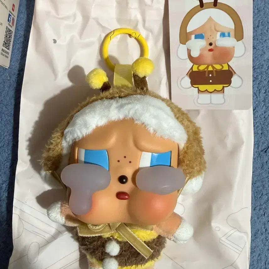 [BUNJANG] Pop Mart Crybaby Honeybee Doll Keychain / 팝마트 정품 크라잉베이비 꿀벌인형키링