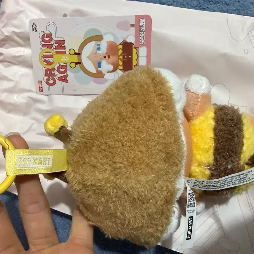 [BUNJANG] Pop Mart Crybaby Honeybee Doll Keychain / 팝마트 정품 크라잉베이비 꿀벌인형키링