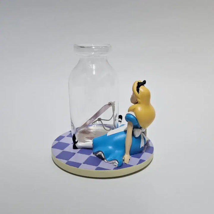 [BUNJANG] Disney Alice in Wonderland "Down the Rabbit Hole" Scene Figure / 디즈니 앨리스 피규어